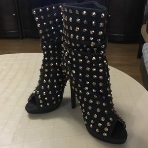 Charlotte Russe studded peep toe heels (size 8)